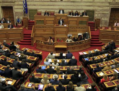 Η κυβέρνηση επιτυγχάνει πλειοψηφία για να «αλλάξει το φύλο στα 15»; - Απόλυτο «όχι» από τους ΑΝΕΛ (upd)